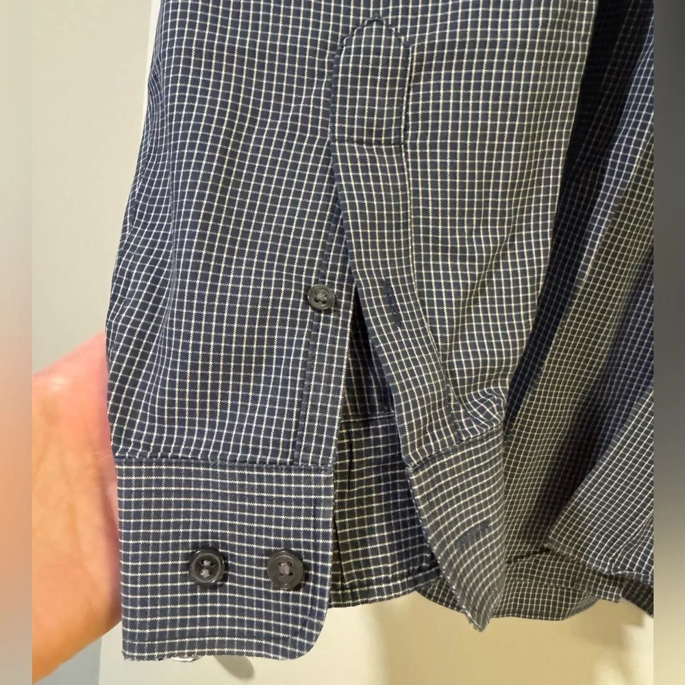 Eddie Bauer vintage navy and White Checkered Shirt - Picture 4 of 4